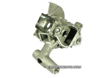 Carter motore QUATTRINI C200 per Vespa 50/ 50 special/ ET3/ PK50-125/ Primavera