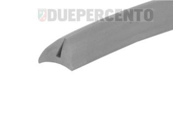 Profilo cofani destro e sinistro ARIETE grigio ghiaia, h=16 mm, l=1200/1800 mm per Vespa 125 Super/ GT/ GTR/ 150 GL/ Super/ Sprint/ V/ 160 GS/ 180 SS
