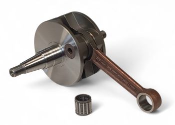 Albero motore QUATTRINI A-9048 spalle piene, cono 20mm, biella 116mm, corsa 56.5, per carter QUATTRINI C200 per Vespa 50/ 50 Special/ ET3/ Primavera/ PK50-125